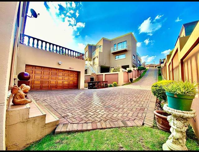 3 BEDROOM HOUSE FOR SALE IN BASSONIA ESTATE
